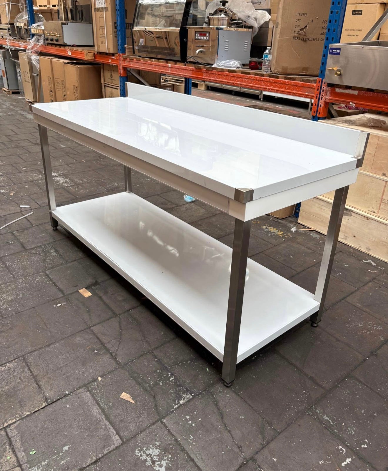 STAINLESS STEEL TABLE