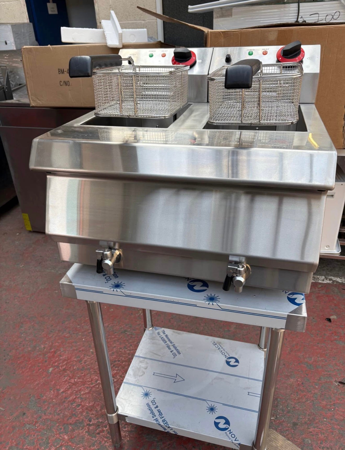 COUNTERTOP FRYER